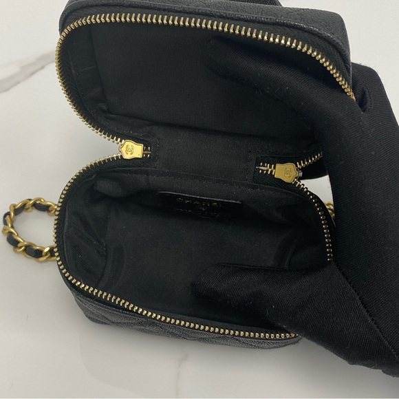 Chanel Mini Vanity with Chain - Picture 7 of 8